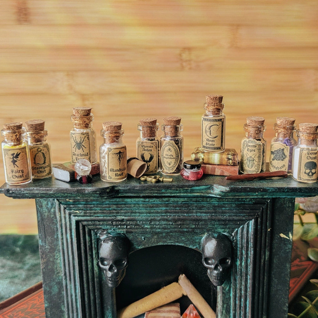 Miniature Witchy Dollhouse Potion Bottles – 1:12 Scale Miniature Apothecary Jars